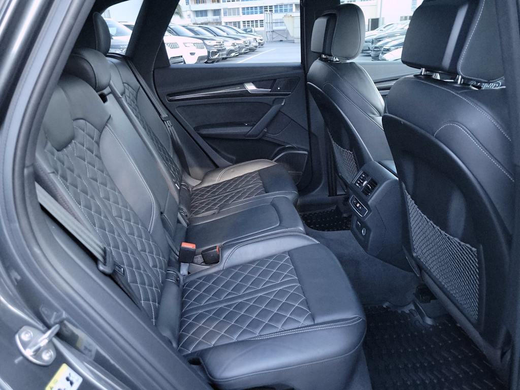 Thumbnail: 2020 Audi SQ5 - 27