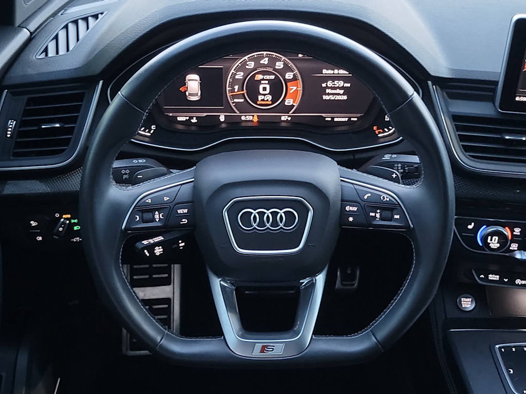 Thumbnail: 2020 Audi SQ5 - 13