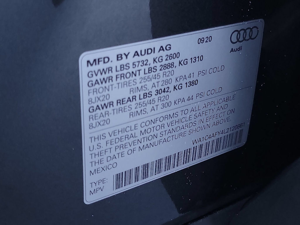 Thumbnail: 2020 Audi SQ5 - 36