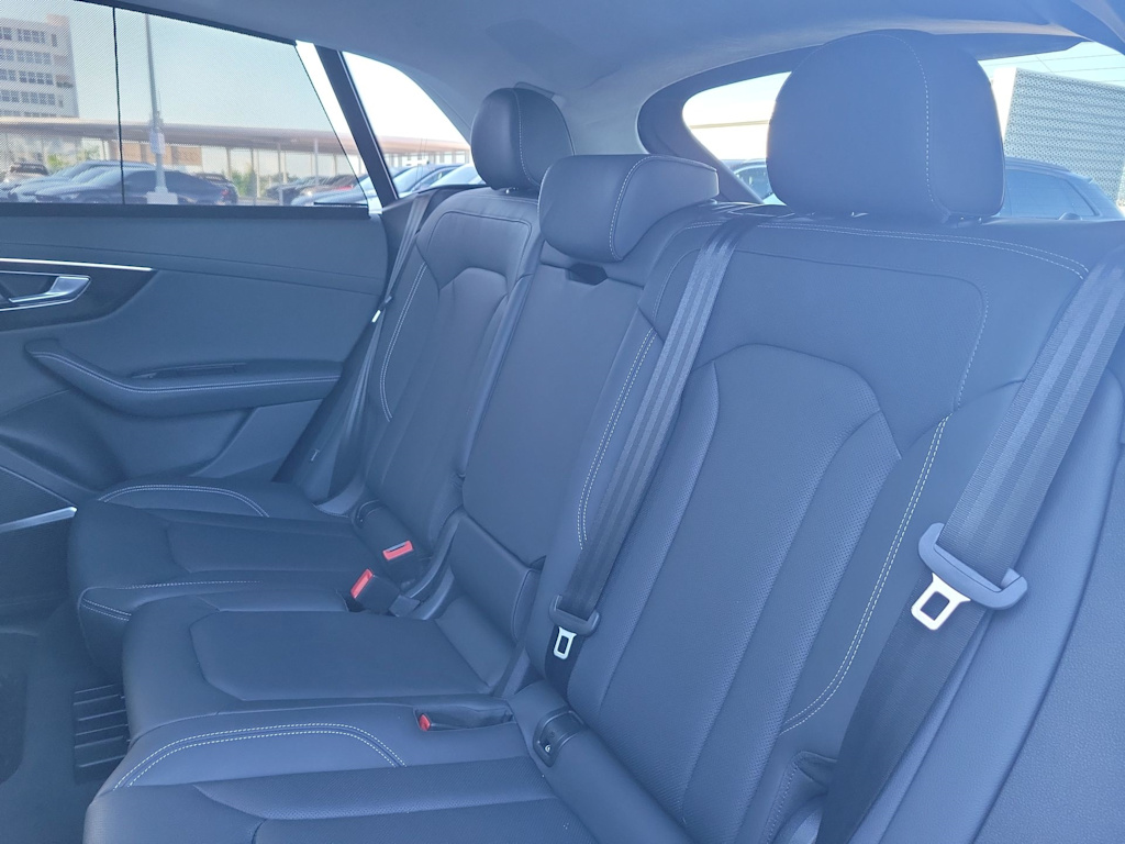 Thumbnail: 2024 Audi Q8 - 13