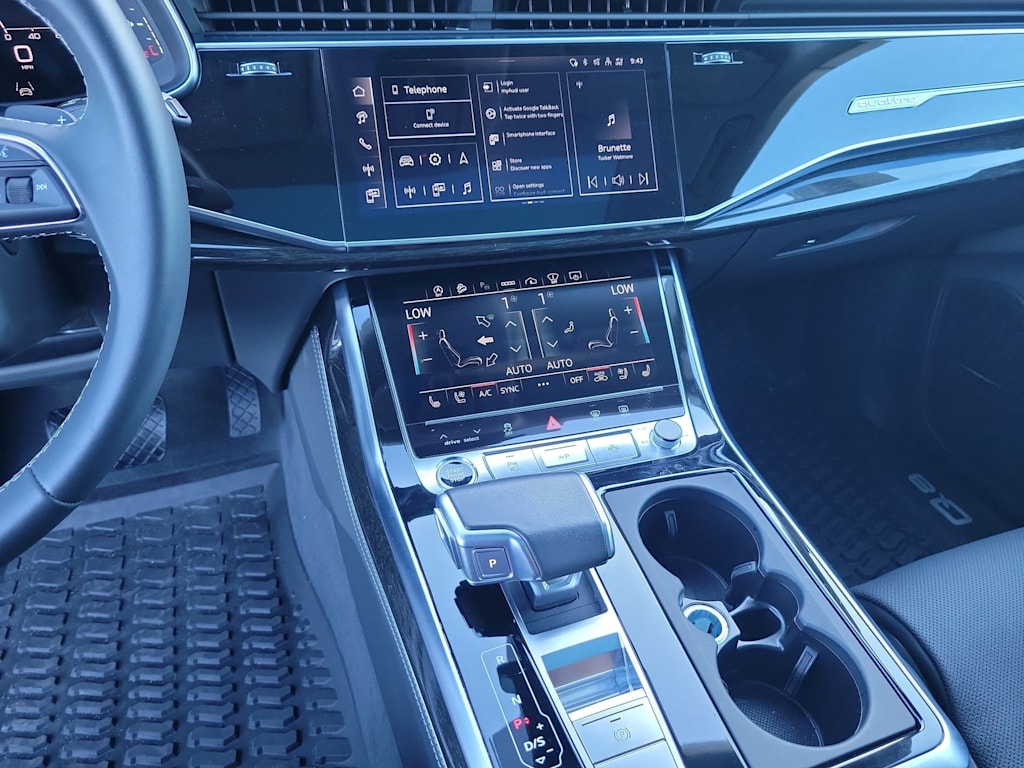 Thumbnail: 2024 Audi Q8 - 16