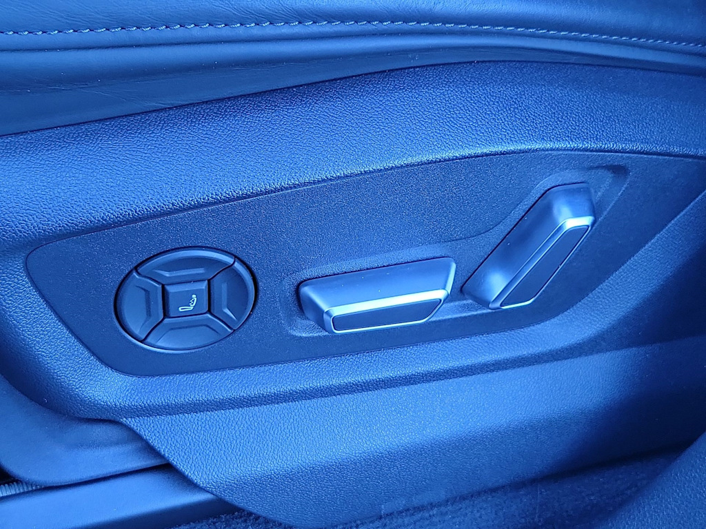 Thumbnail: 2024 Audi Q8 - 22