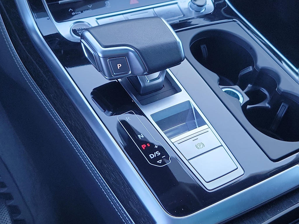 Thumbnail: 2024 Audi Q8 - 26