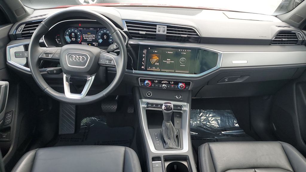 Thumbnail: 2023 Audi Q3 - 9