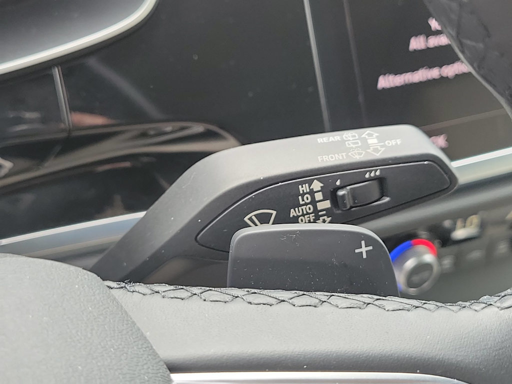 Thumbnail: 2023 Audi Q3 - 30