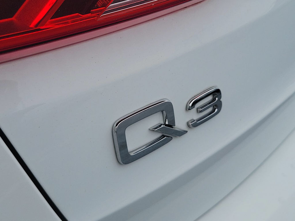 Thumbnail: 2023 Audi Q3 - 24