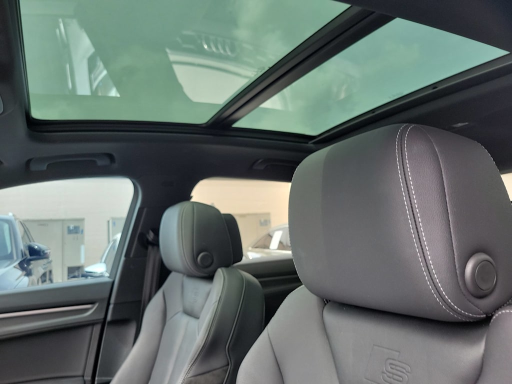 Thumbnail: 2021 Audi Q3 - 25