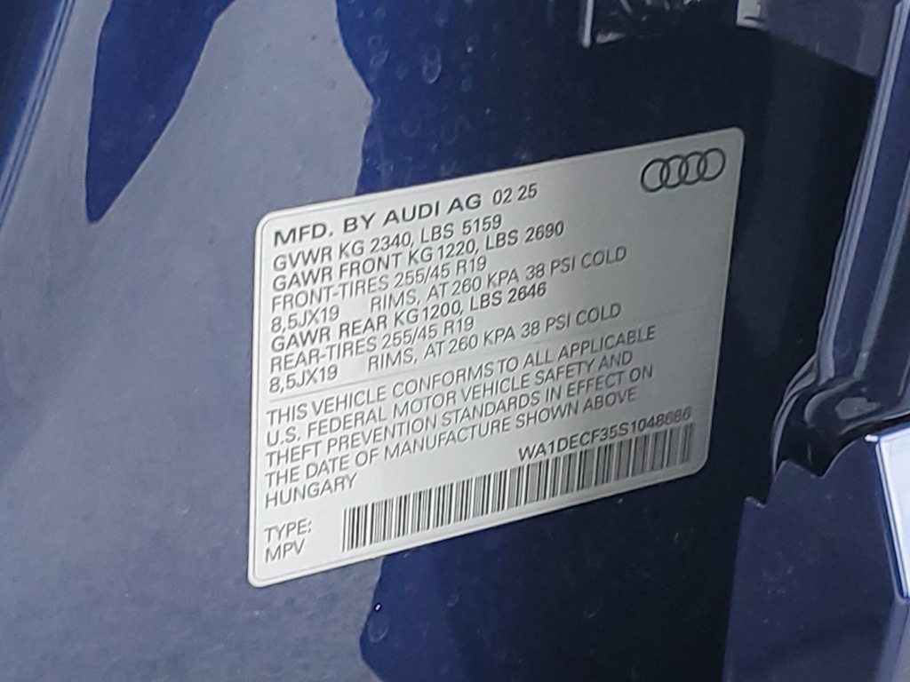 Thumbnail: 2025 Audi Q3 - 16