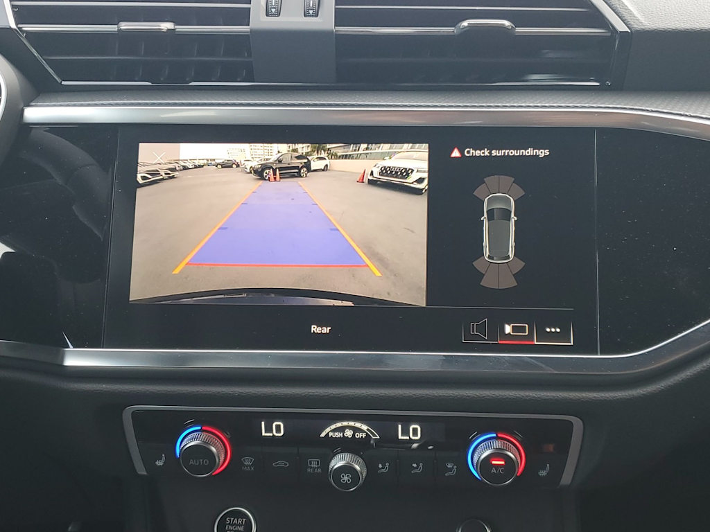 Thumbnail: 2025 Audi Q3 - 24