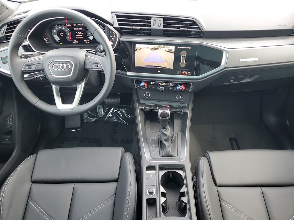 Thumbnail: 2025 Audi Q3 - 8