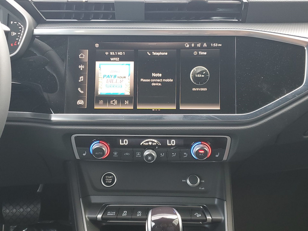 Thumbnail: 2025 Audi Q3 - 12