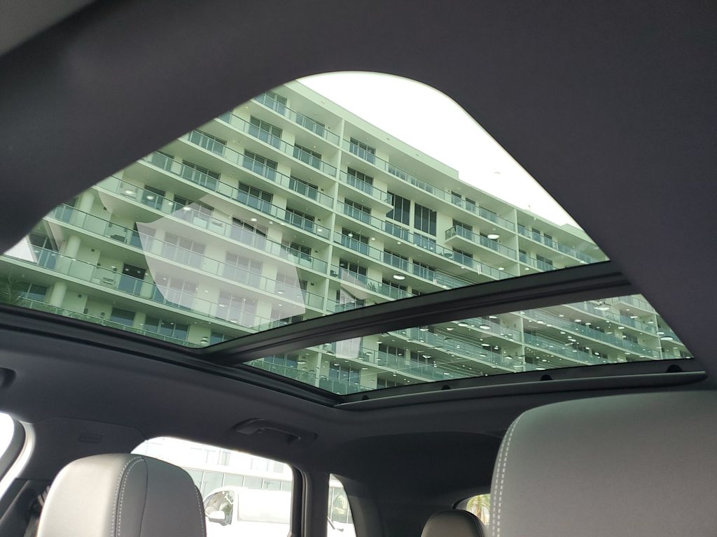 Thumbnail: 2025 Audi Q3 - 21