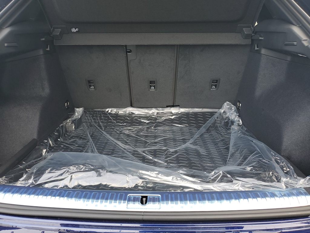 Thumbnail: 2025 Audi Q3 - 15