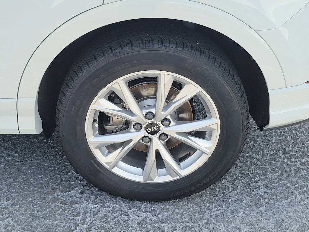 Thumbnail: 2025 Audi Q3 - 8