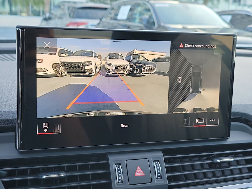 Thumbnail: 2022 Audi Q5 - 26