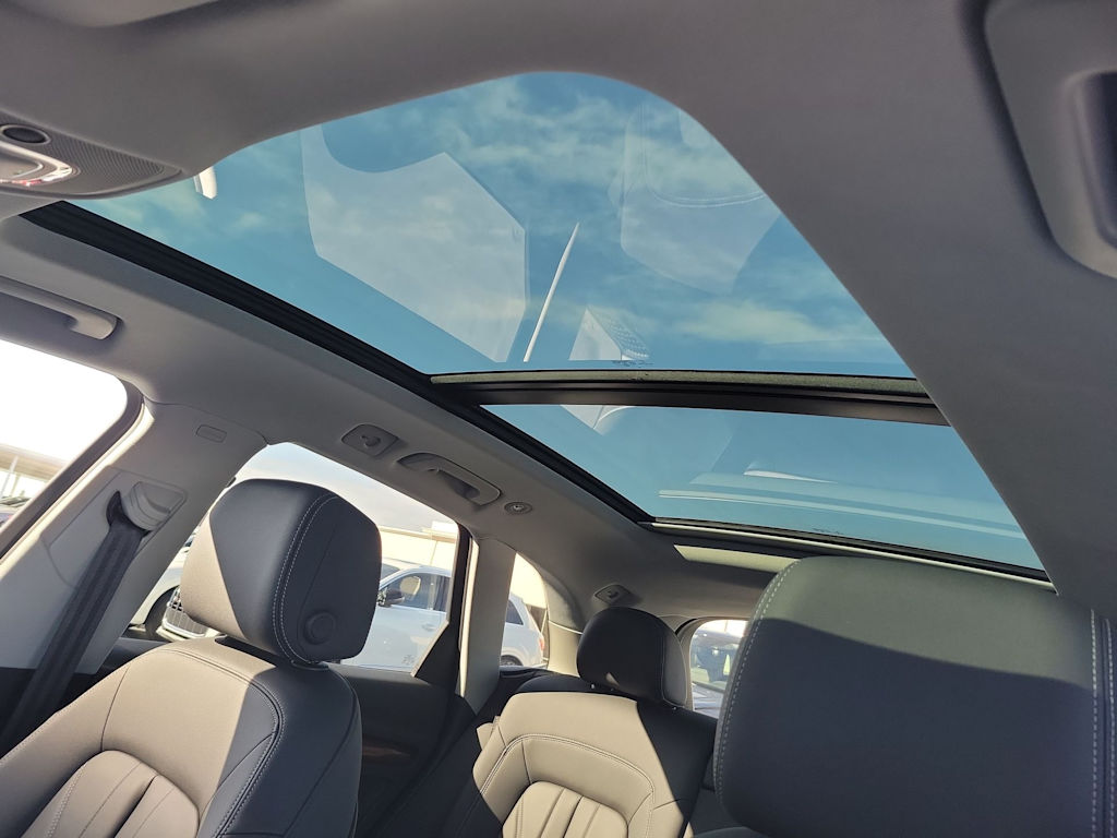 Thumbnail: 2022 Audi Q5 - 22