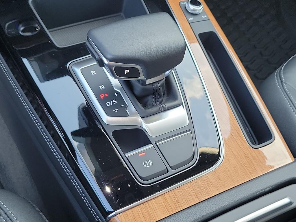 Thumbnail: 2022 Audi Q5 - 15