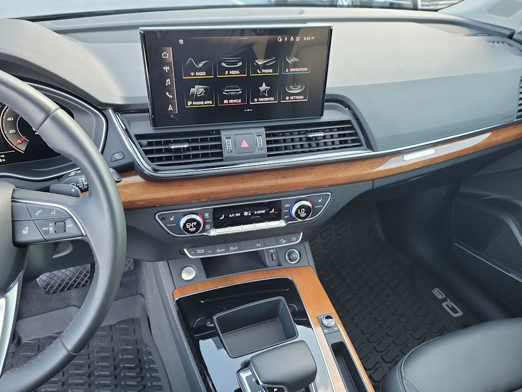 Thumbnail: 2022 Audi Q5 - 14