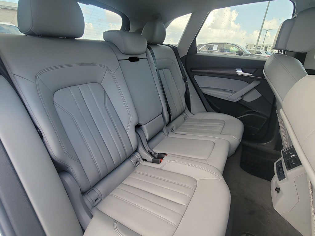 Thumbnail: 2023 Audi Q5 - 28