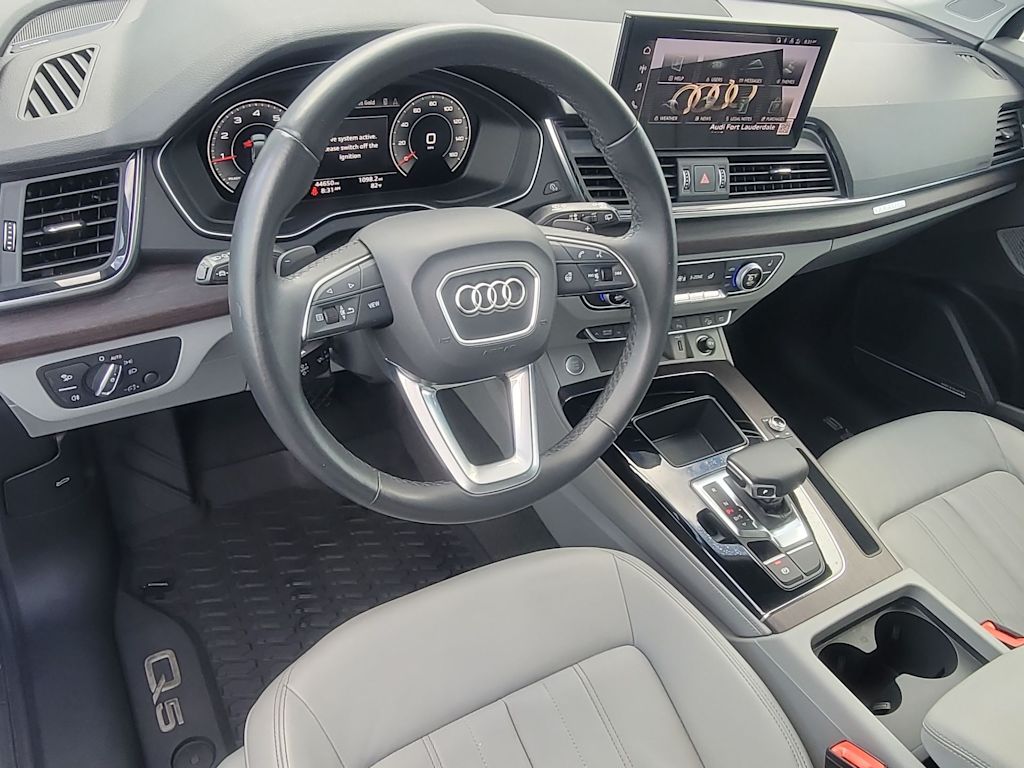 Thumbnail: 2023 Audi Q5 - 2