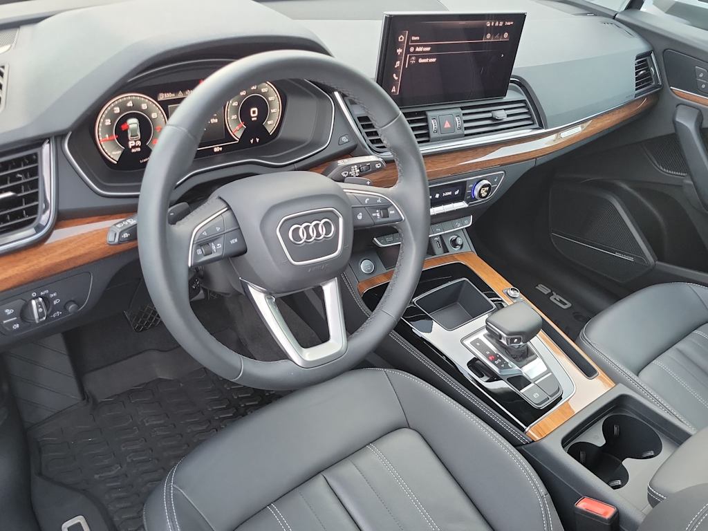 Thumbnail: 2023 Audi Q5 - 2