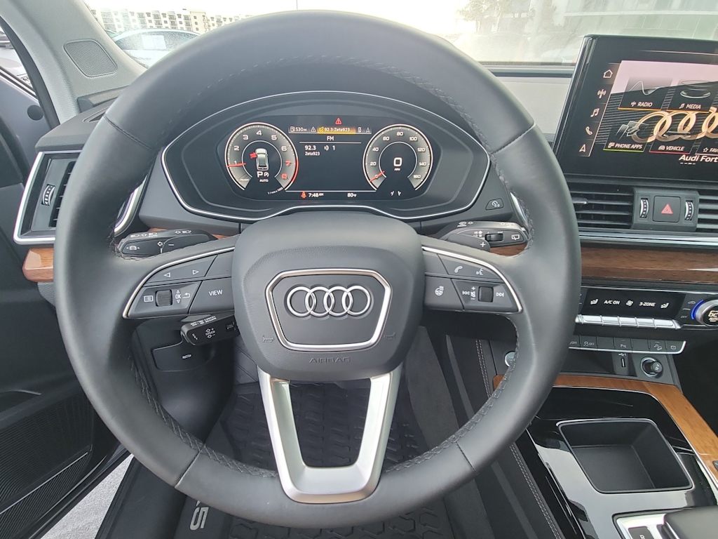 Thumbnail: 2023 Audi Q5 - 14