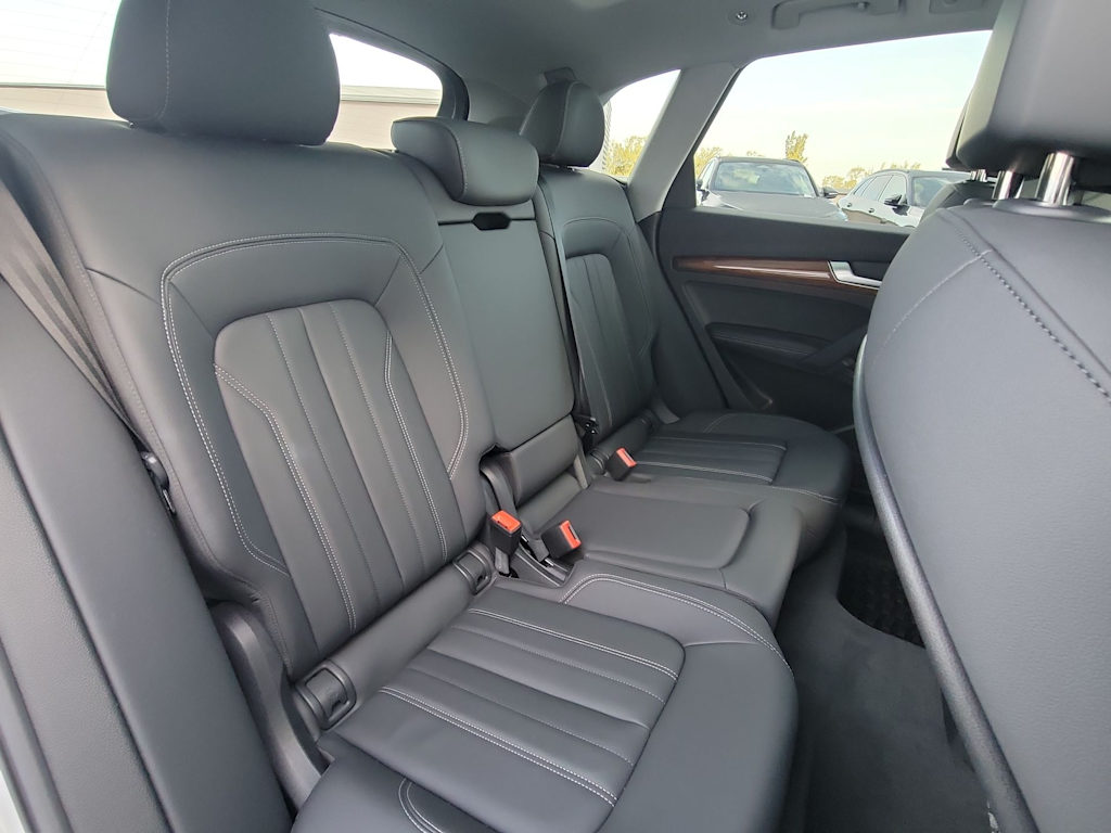 Thumbnail: 2023 Audi Q5 - 28