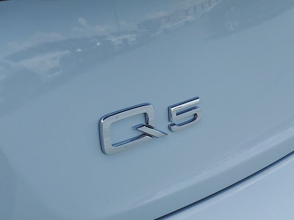 Thumbnail: 2023 Audi Q5 - 7
