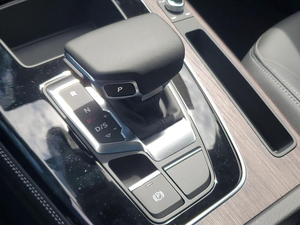 Thumbnail: 2023 Audi Q5 - 15