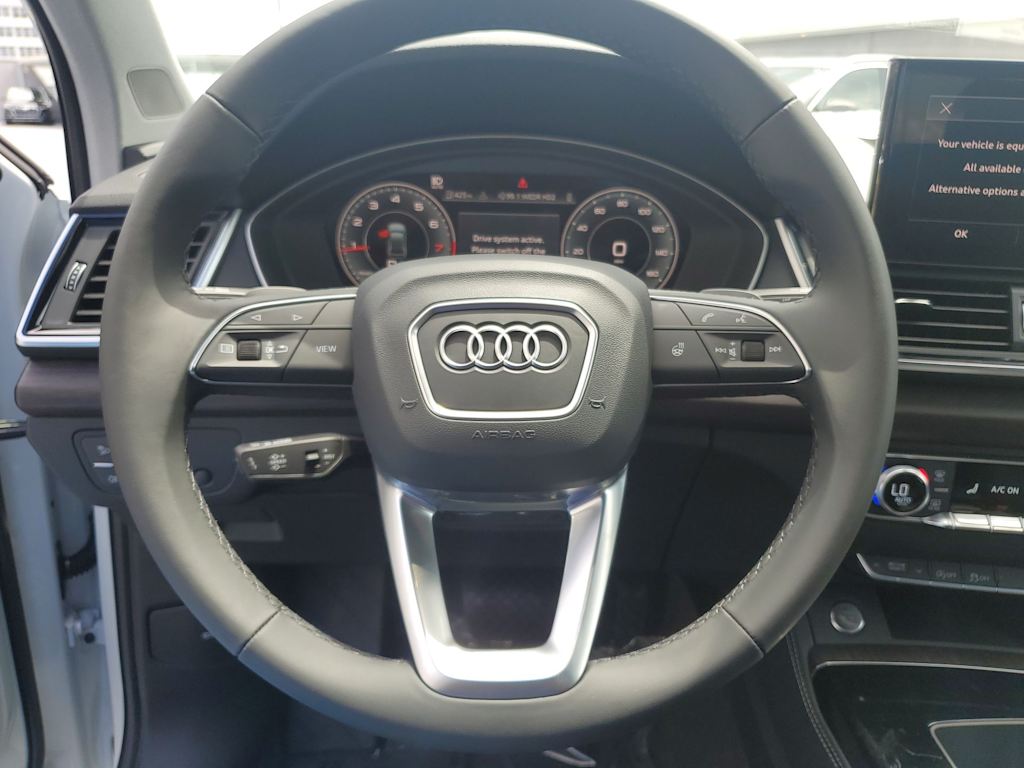 Thumbnail: 2023 Audi Q5 - 13