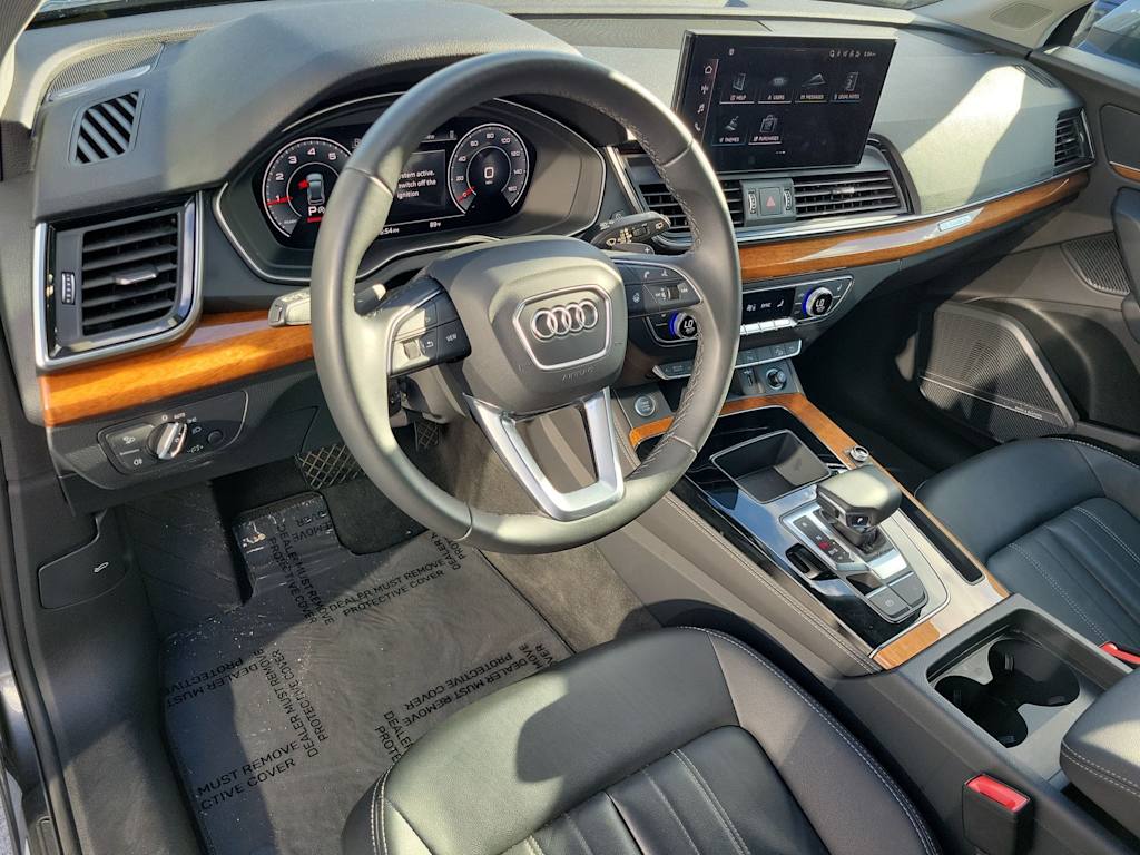 Thumbnail: 2023 Audi Q5 - 2