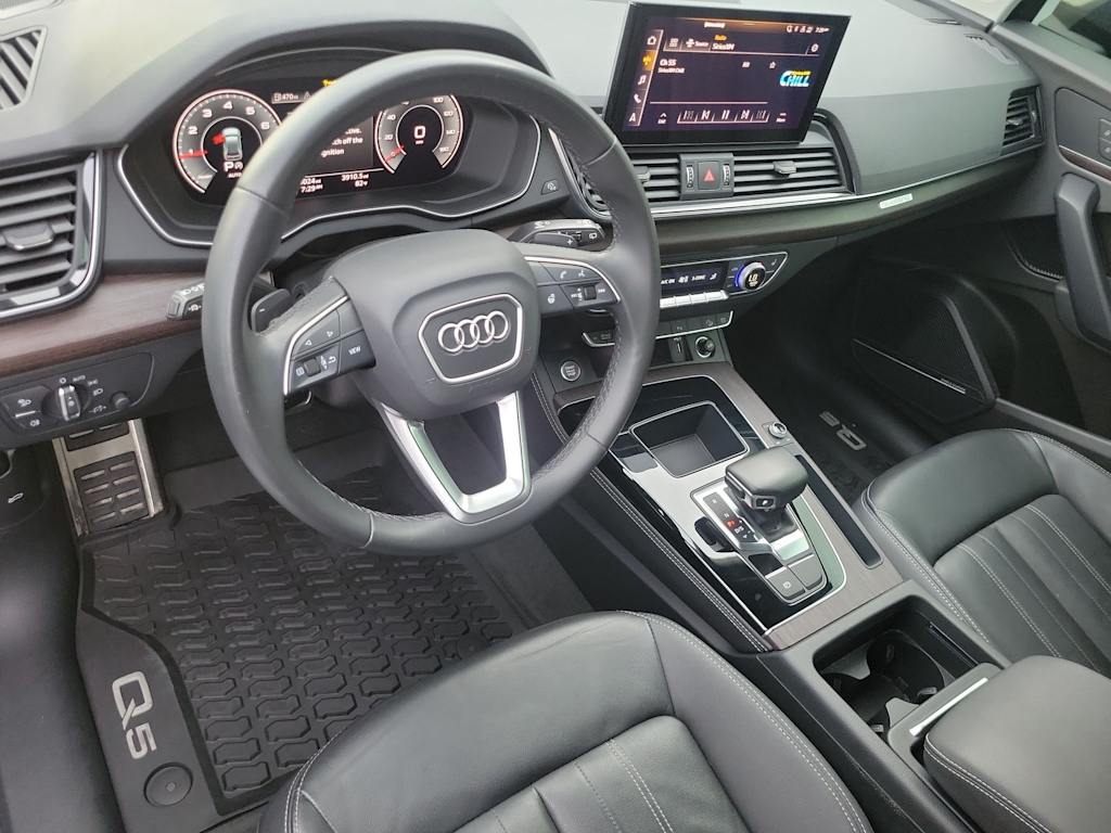 Thumbnail: 2022 Audi Q5 - 2