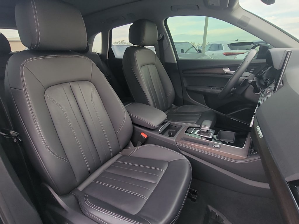 Thumbnail: 2022 Audi Q5 - 12