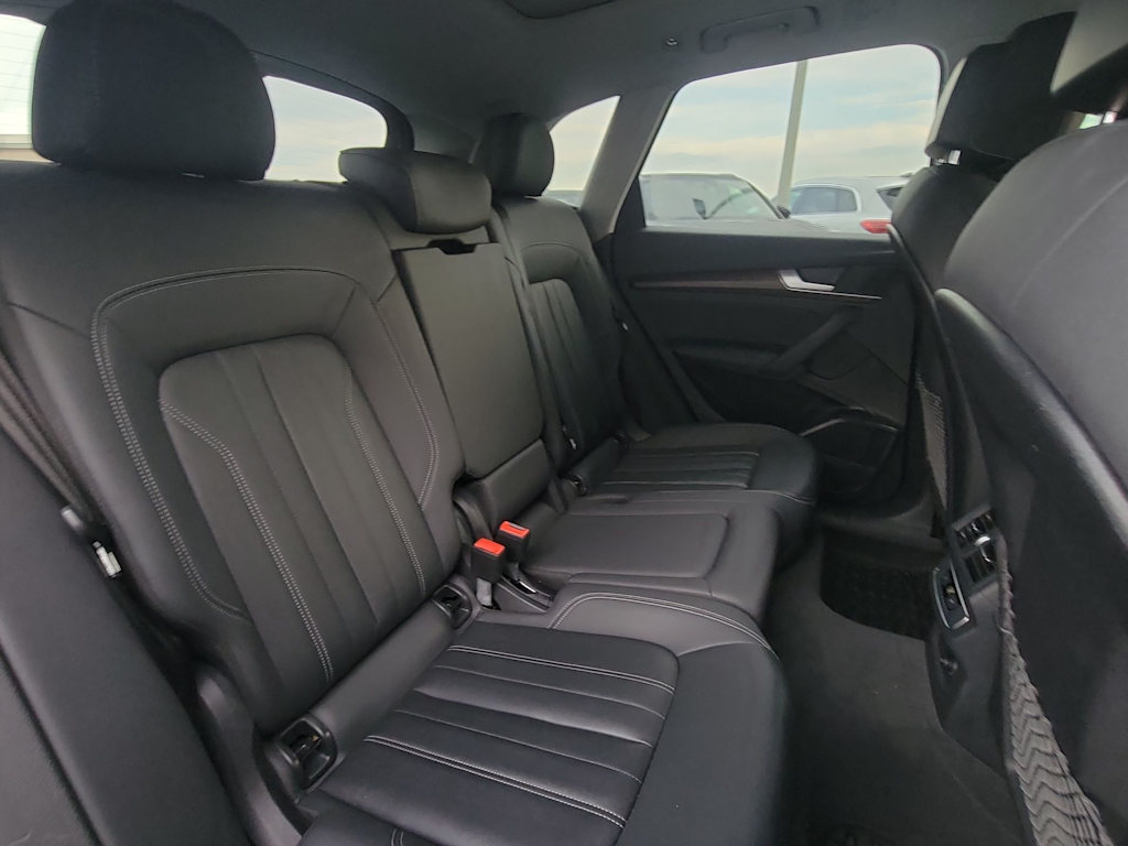 Thumbnail: 2022 Audi Q5 - 27