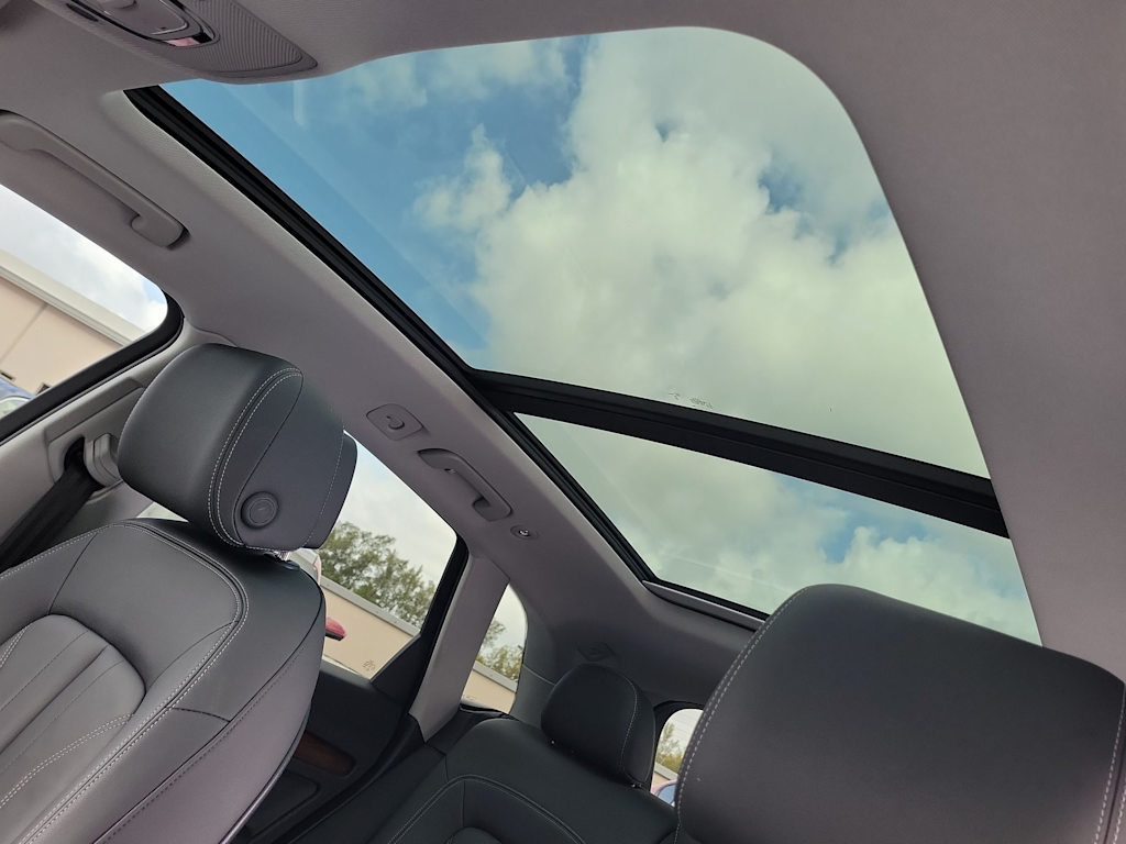 Thumbnail: 2023 Audi Q5 - 23