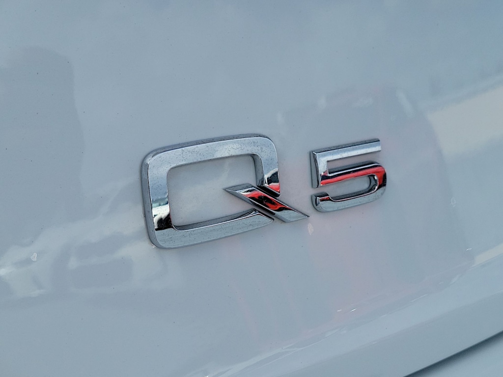 Thumbnail: 2023 Audi Q5 - 7