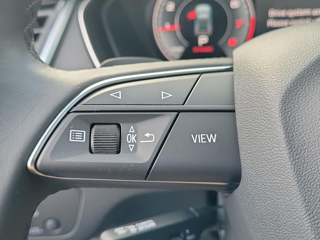 Thumbnail: 2023 Audi Q5 - 25