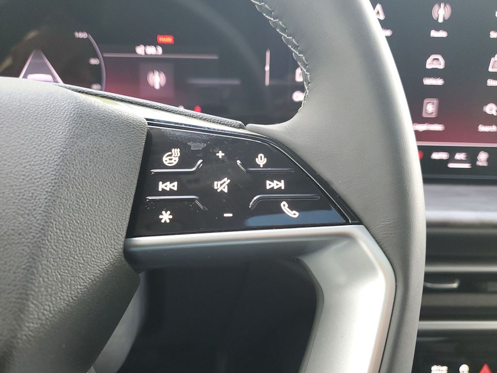 Thumbnail: 2025 Audi Q5 - 22