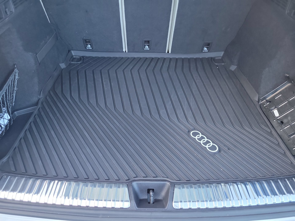 Thumbnail: 2025 Audi Q5 - 18
