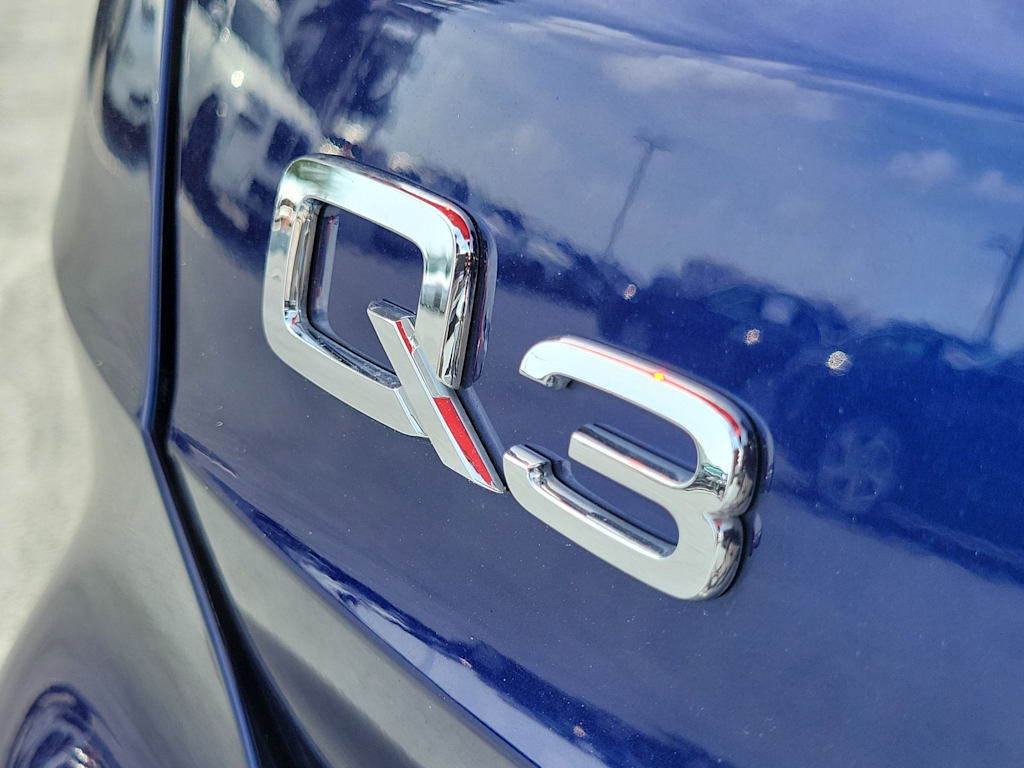 Thumbnail: 2022 Audi Q3 - 7
