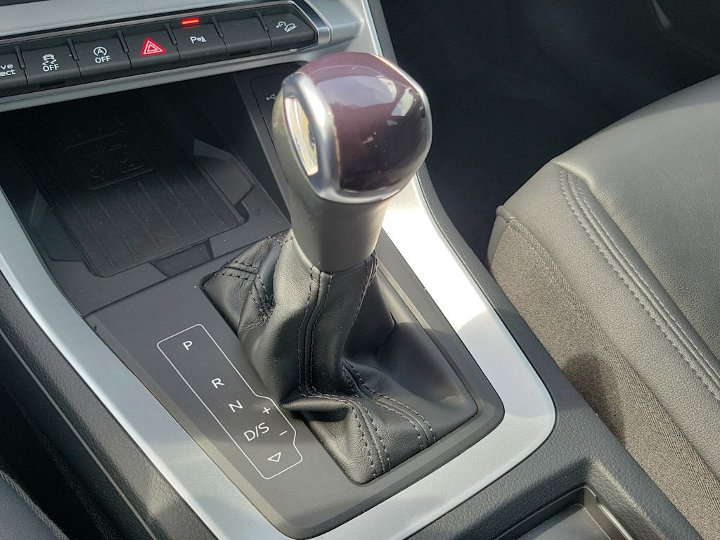 Thumbnail: 2022 Audi Q3 - 32