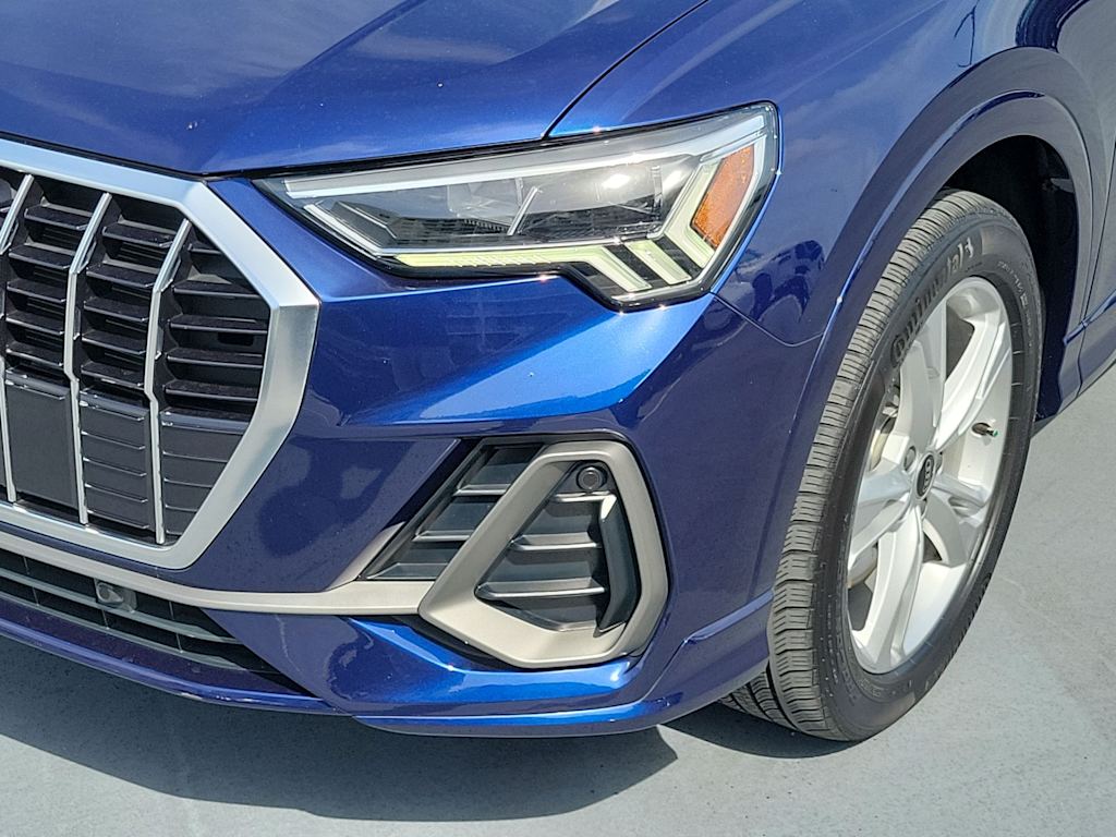 Thumbnail: 2022 Audi Q3 - 21