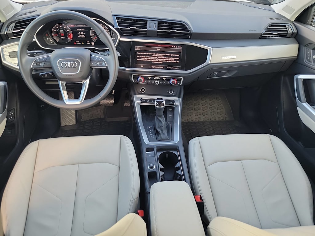 Thumbnail: 2023 Audi Q3 - 10