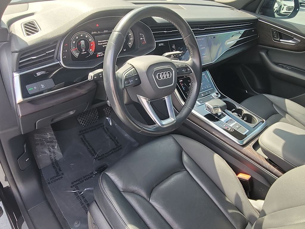 Thumbnail: 2021 Audi Q8 - 2