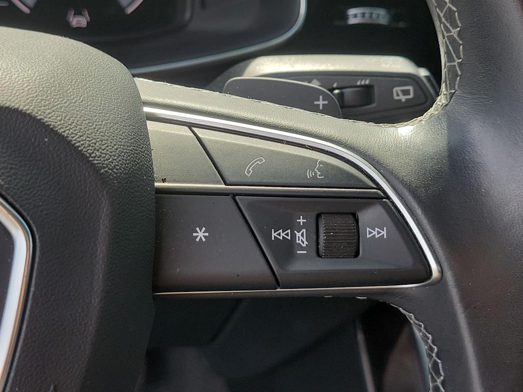 Thumbnail: 2021 Audi Q8 - 30
