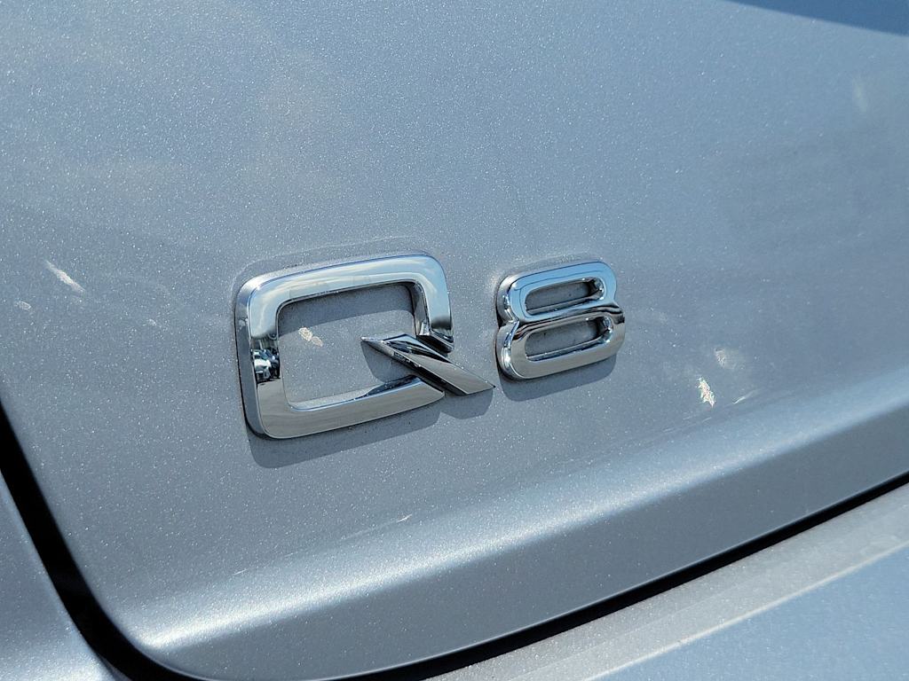 Thumbnail: 2021 Audi Q8 - 22
