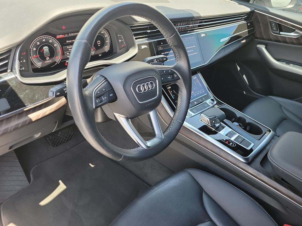 Thumbnail: 2021 Audi Q8 - 2