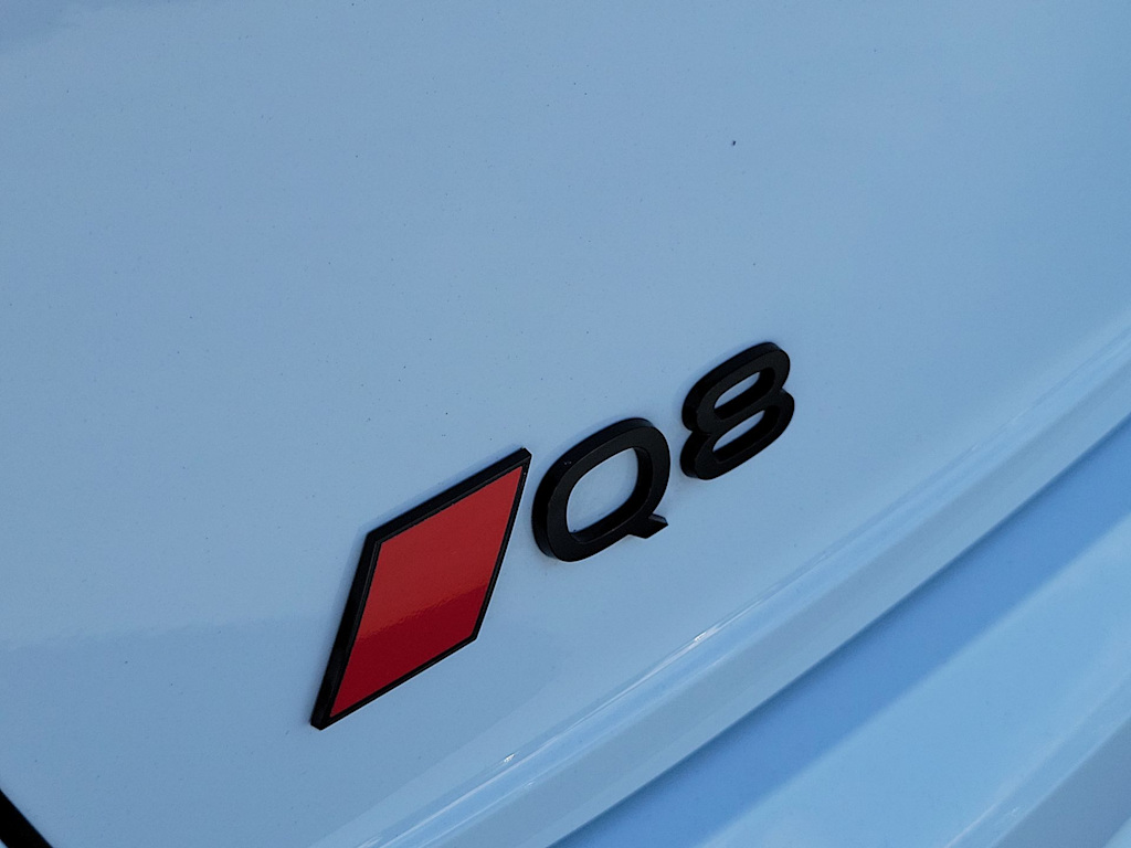 Thumbnail: 2024 Audi Q8 - 22