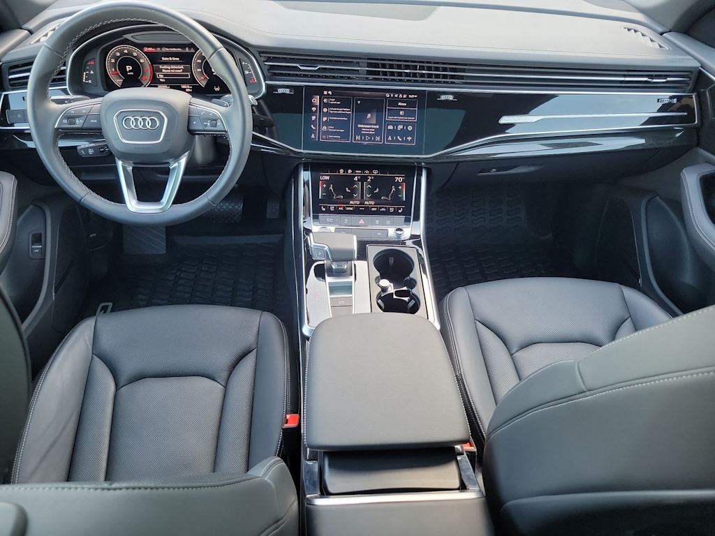 Thumbnail: 2024 Audi Q8 - 10