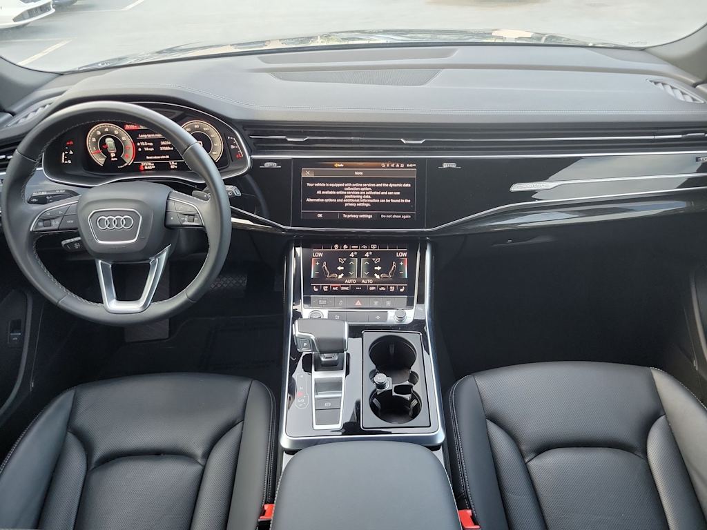Thumbnail: 2023 Audi Q8 - 10